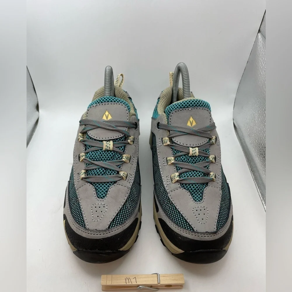 Vasque hiking sneakers size 4Y/womens 5.5